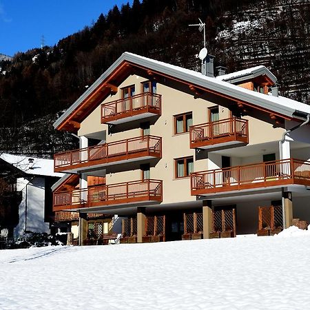 La Casa Al Noce Aparthotel Mezzana  Exterior photo