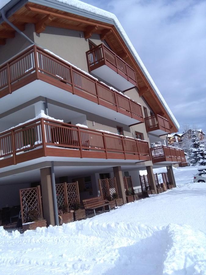 La Casa Al Noce Aparthotel Mezzana  Exterior photo